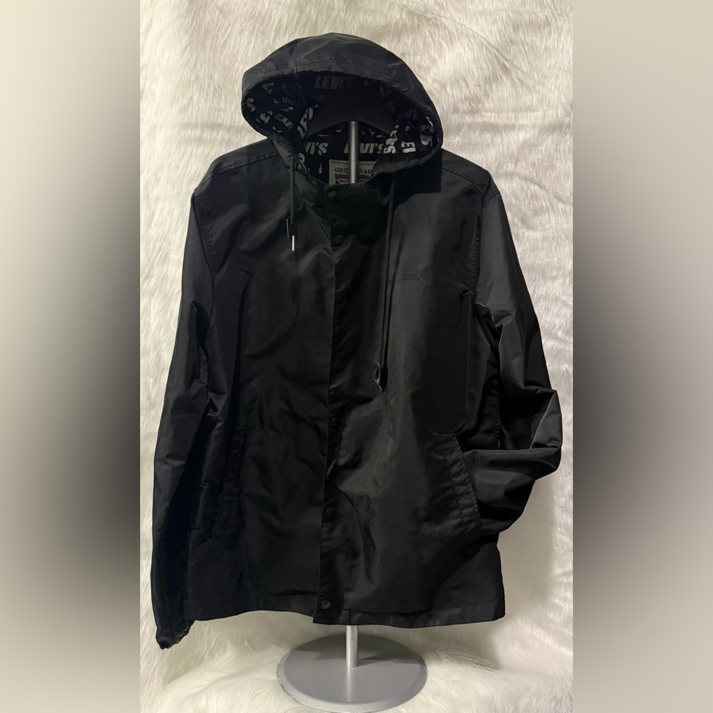 Levi's Black Coaches Raincoat with Hood and Weather-Resistant Fabric